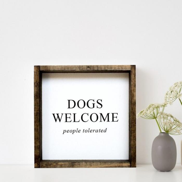 Dog’s Welcome Wood Sign