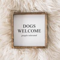 Dog’s Welcome Wood Sign, BagMyGift