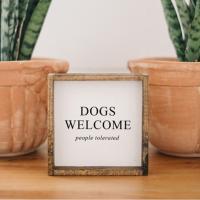 Dog’s Welcome Wood Sign, BagMyGift
