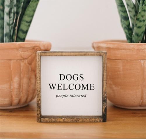 Dog’s Welcome Wood Sign, BagMyGift