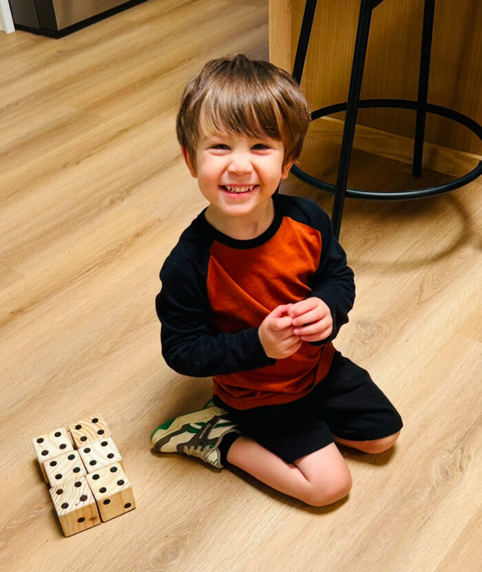 Large Wooden Yard Dice with Scoresheets - Image 3