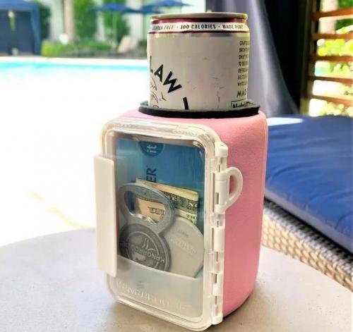 Kangaroozie (For Slim Cans & Bottles) - Koozie with Pocket