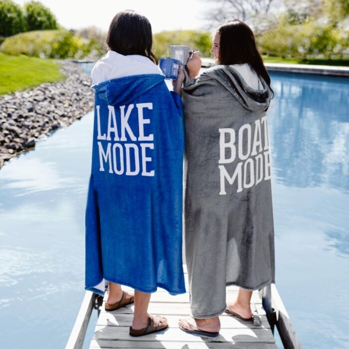 Boat Mode - 50" X 60" Royal Plush Hooded Blanket - Image 8