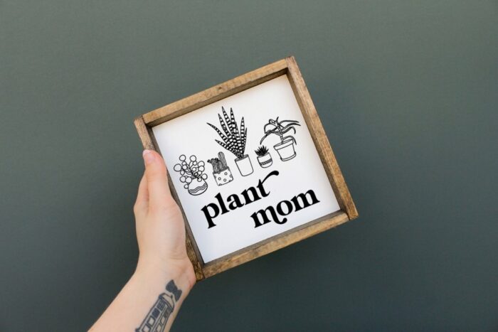 Plant Mom Wood Sign - Image 3